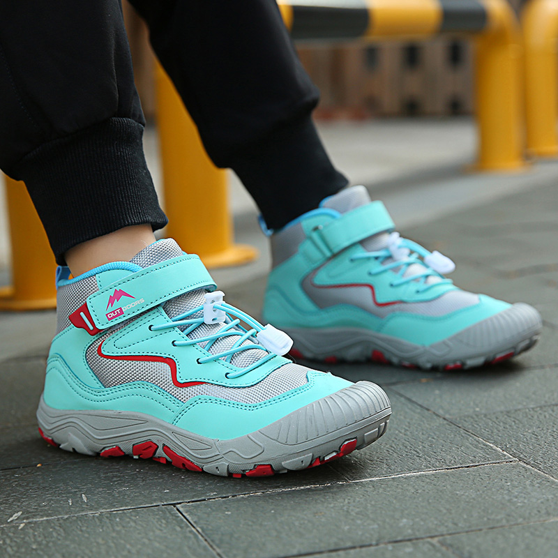 Outdoor anti slip Hiking Shoes - огляд і ціна Outdoor Adventure Girl